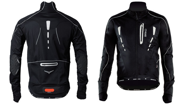 Le giacche per ciclisti di Briko di colore nero