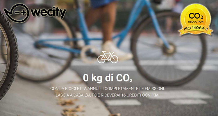 La bicicletta è un mezzo che non produce anidride carbonica e non danneggia l'ambiente