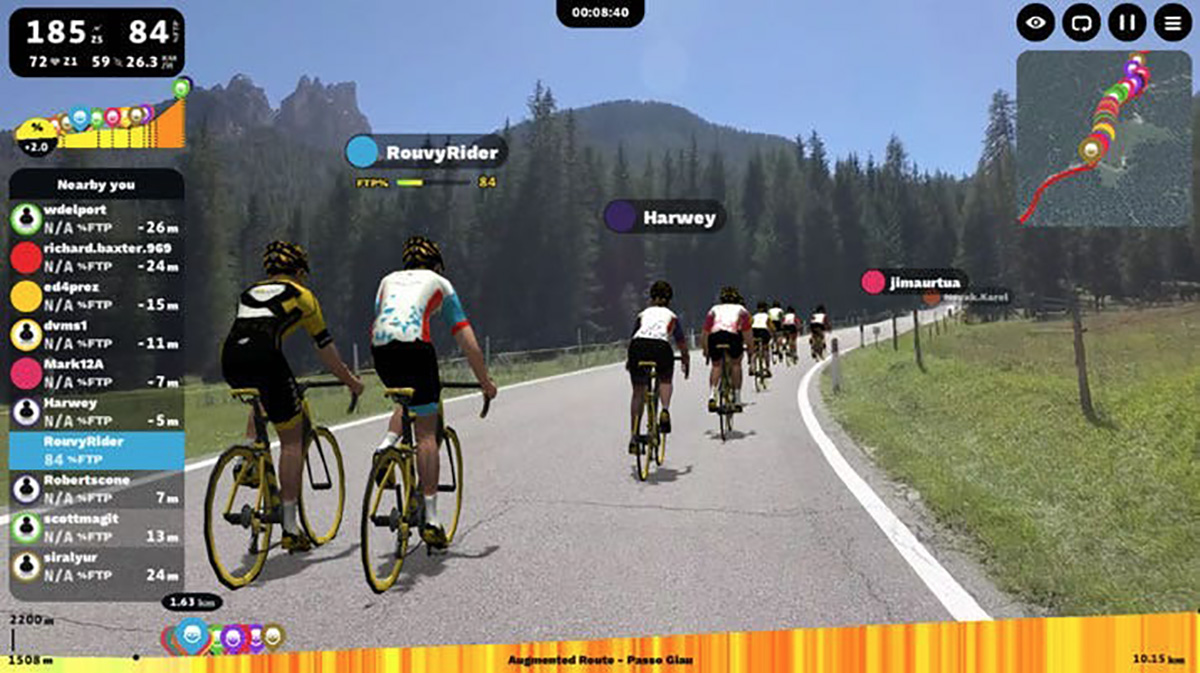 Una schermata del simulatore ciclistico Pedalitaly