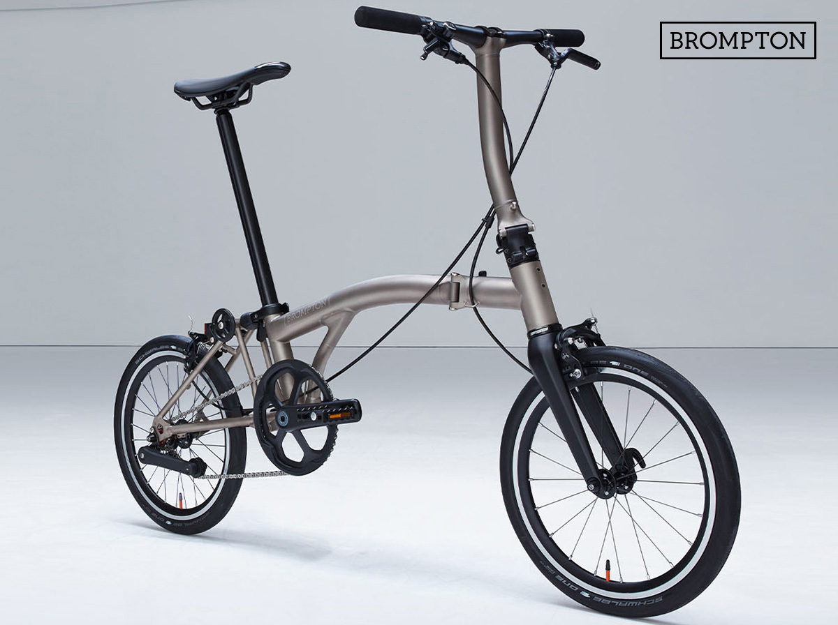 Una nuova bici pieghevole Brompton T Line One 2022