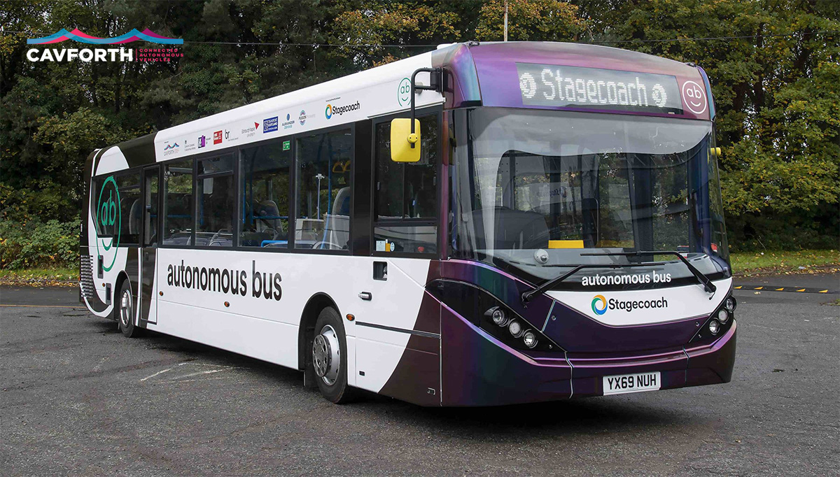 Il nuovo autobus autonomo CAVforth che si guida in autonomia